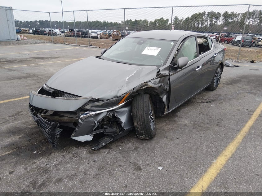 2023 Nissan Altima Sv Fwd