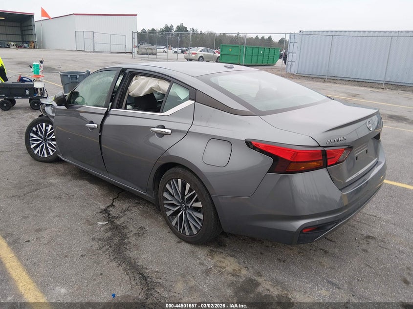 2023 Nissan Altima Sv Fwd