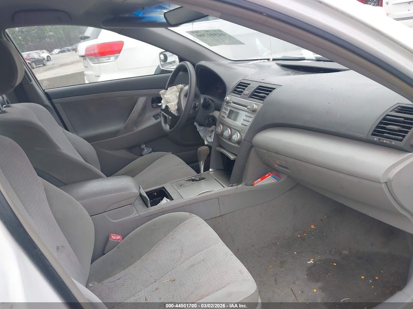 2010 Toyota Camry Le