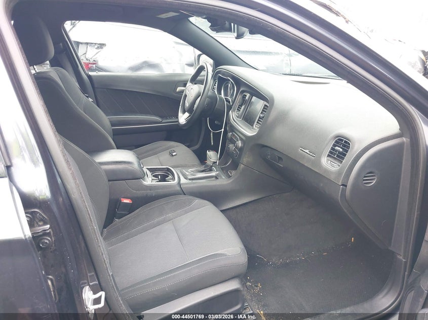 2016 Dodge Charger Sxt