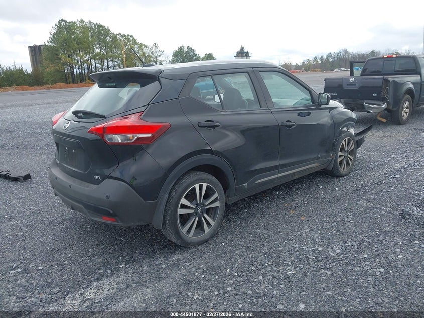2020 Nissan Kicks Sr Xtronic Cvt
