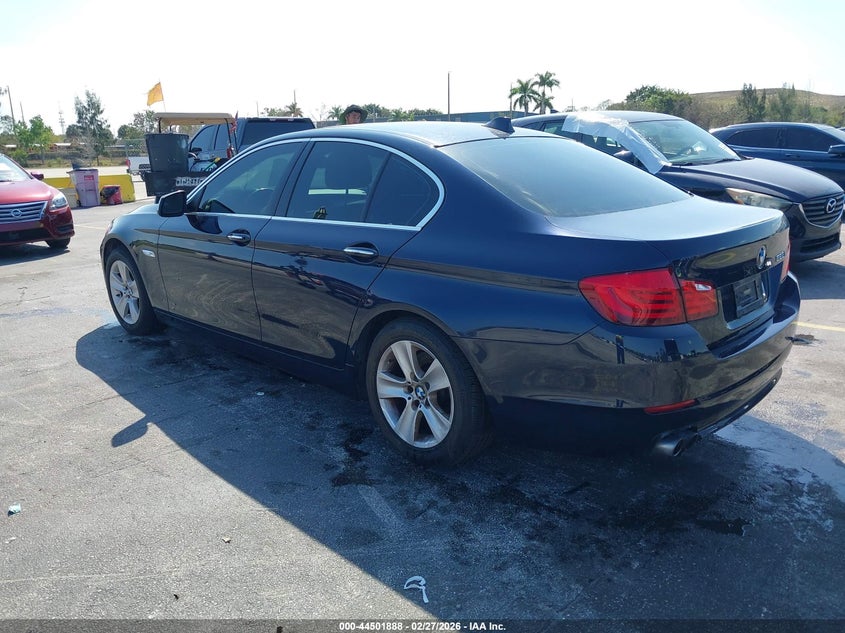 2011 BMW 528I