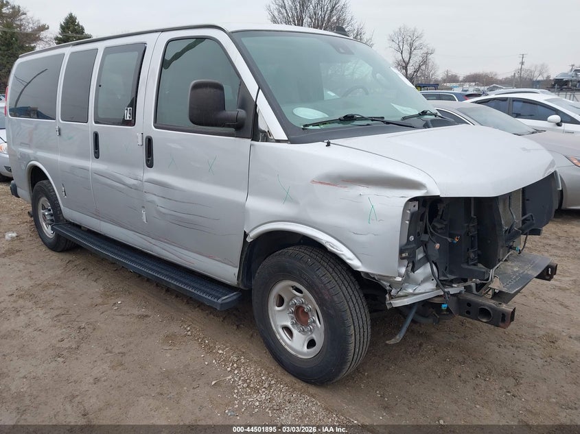 2020 GMC SAVANA PASSENGER RWD 2500 REGULAR WHEELBASE LT