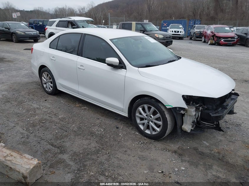 VOLKSWAGEN JETTA 2013. Lot# 44501926. VIN 3VWDX7AJ5DM425372. Photo 1