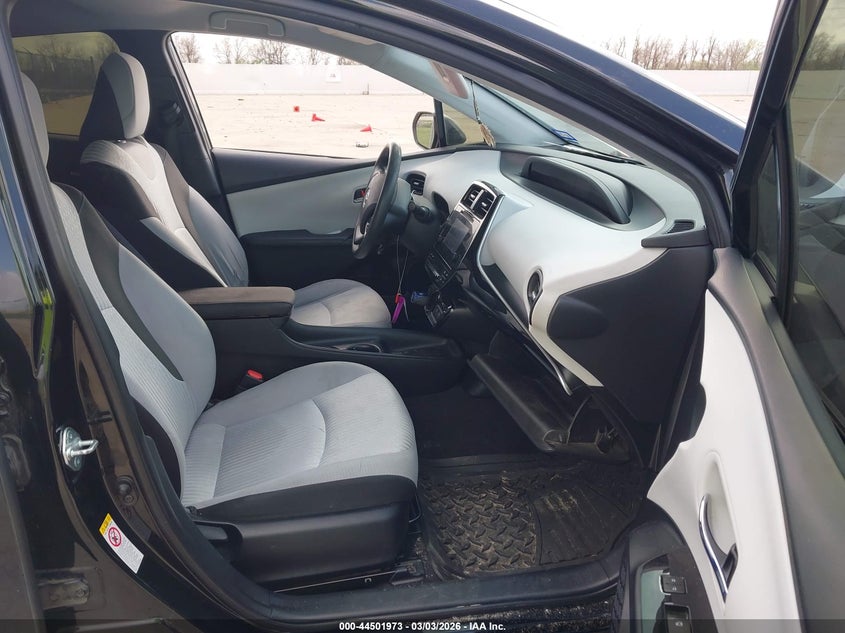 2016 Toyota Prius Two