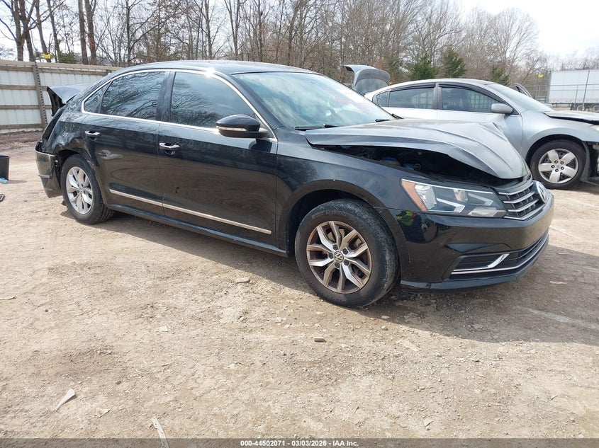 2016 Volkswagen Passat 1.8T S