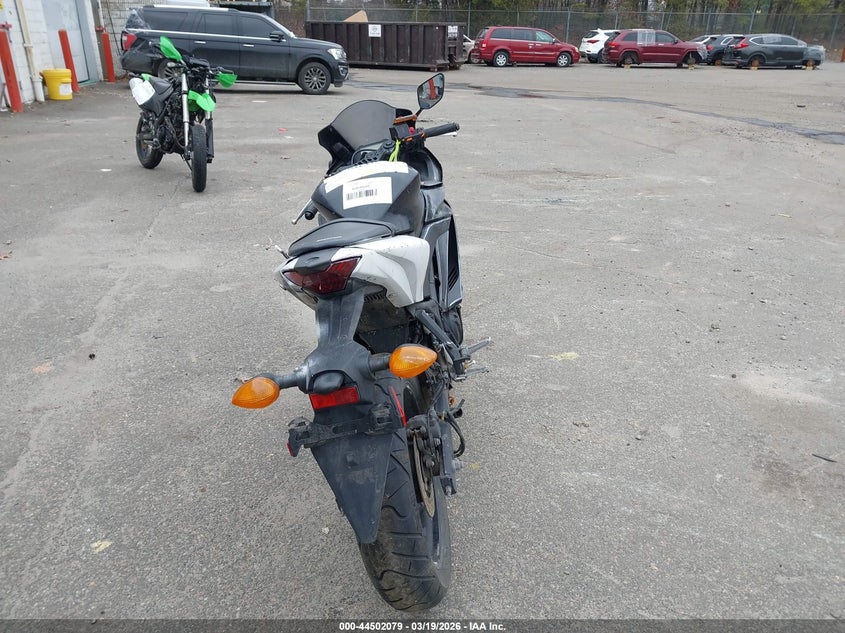 2021 YAMAHA YZFR3 321 CC(VIN: MH3RH18Y3MK008248