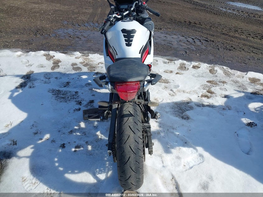 2013 Yamaha Fz6 R VIN: JYARJ18E0DA010968 Lot: 44502112
