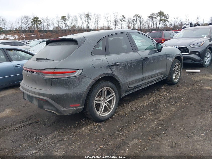 2023 Porsche Macan T