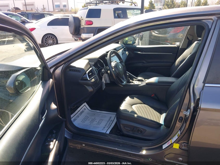 2018 Toyota Camry Hybrid Se