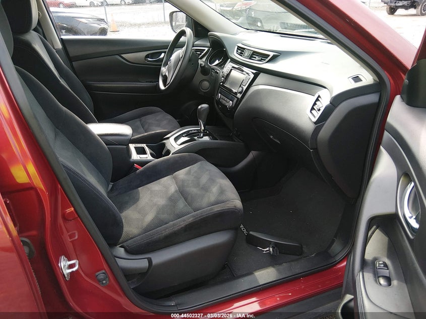 2016 Nissan Rogue Sv