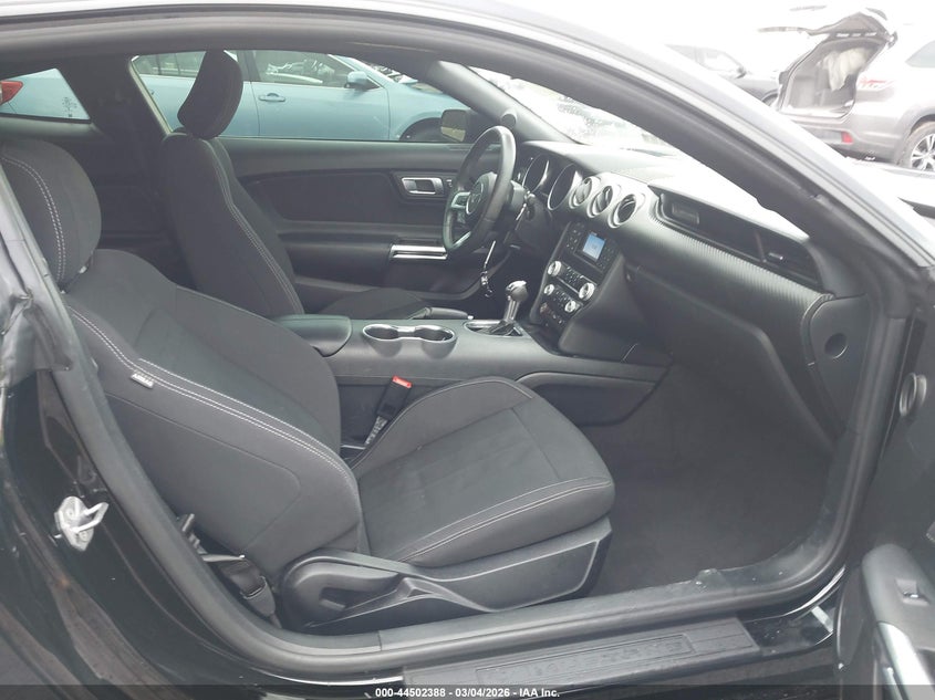 2022 FORD MUSTANG auction photo 5
