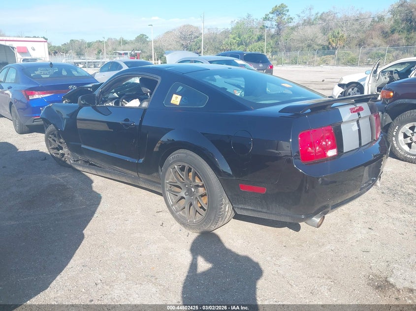 2005 Ford Mustang V6 Deluxe/V6 Premium