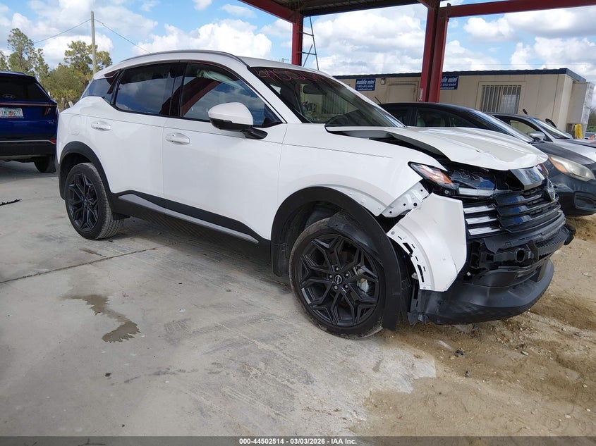 2025 Nissan Kicks Sr Fwd