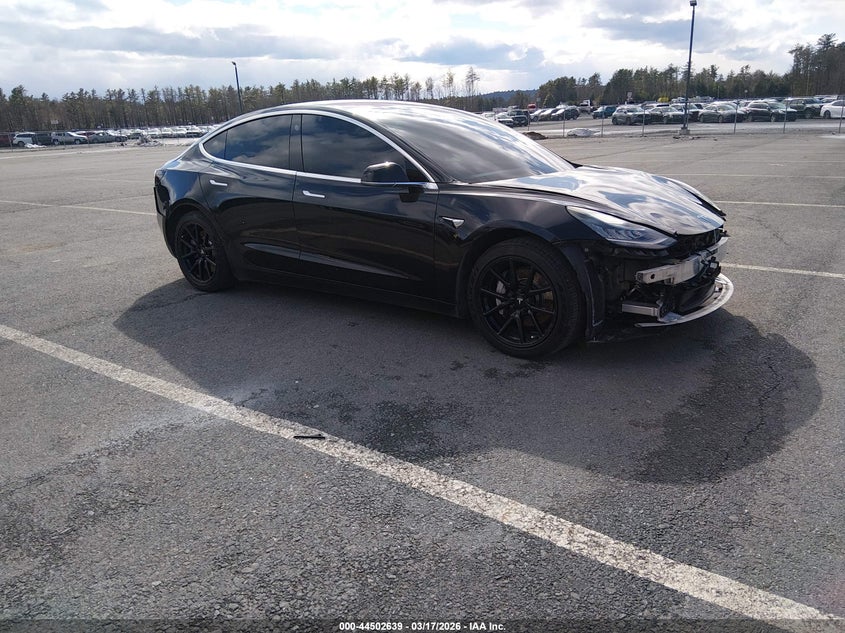 2018 Tesla Model 3 Long Range/Performance