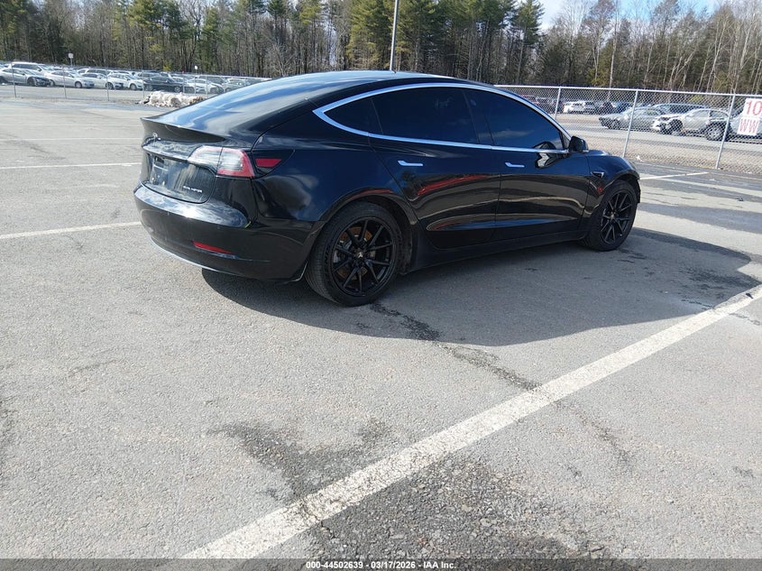 2018 Tesla Model 3 Long Range/Performance