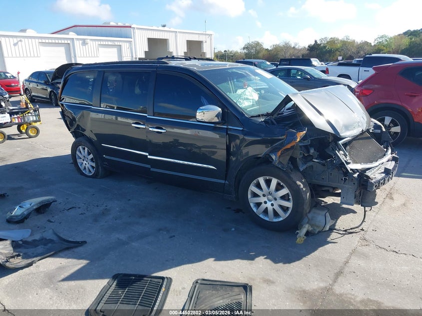 2012 Chrysler Town & Country Touring-L