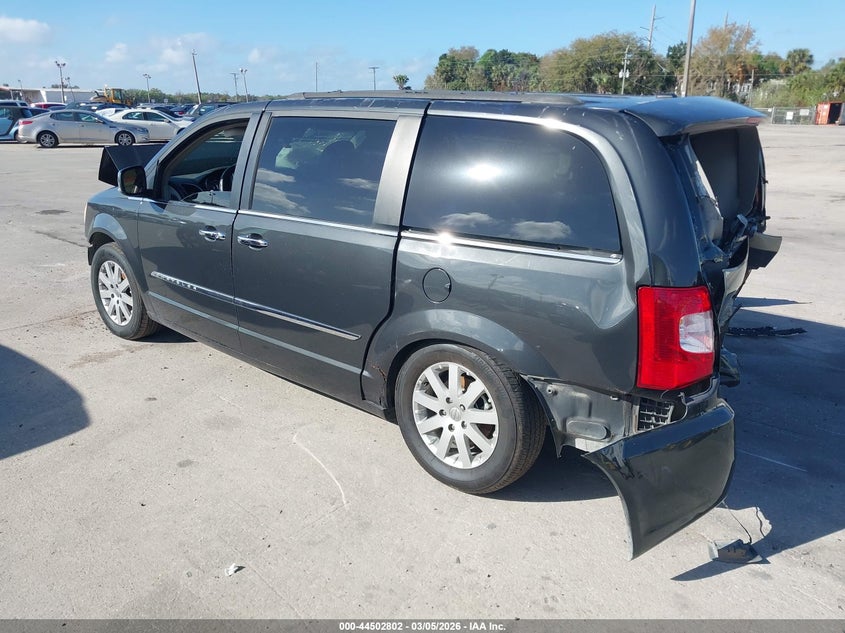 2012 Chrysler Town & Country Touring-L