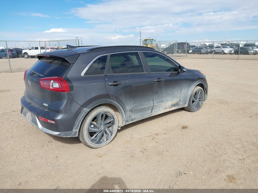Vin: kndcc3lc1j5145645, lot: 44999629, kia niro ex 20184