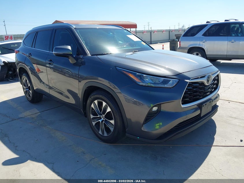 2020 Toyota Highlander Xle