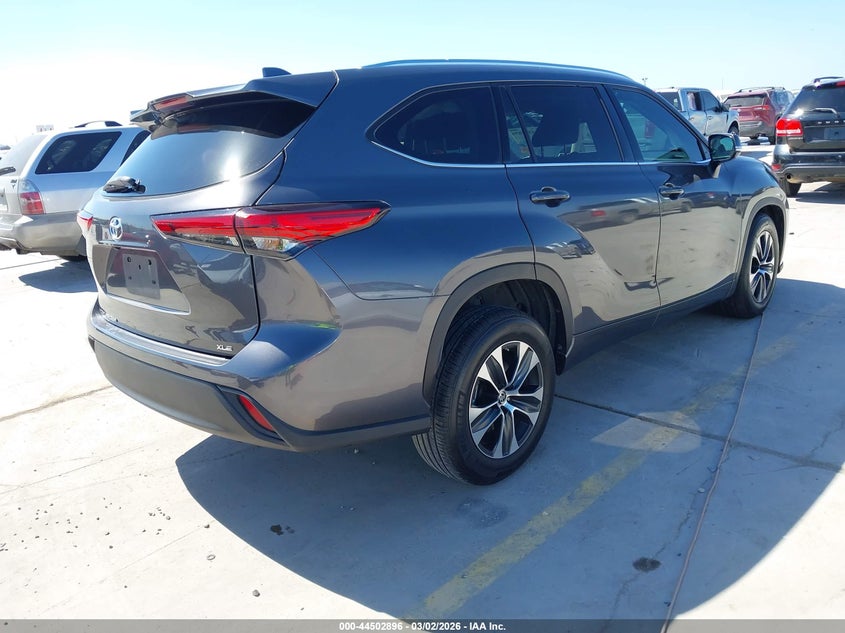 2020 Toyota Highlander Xle