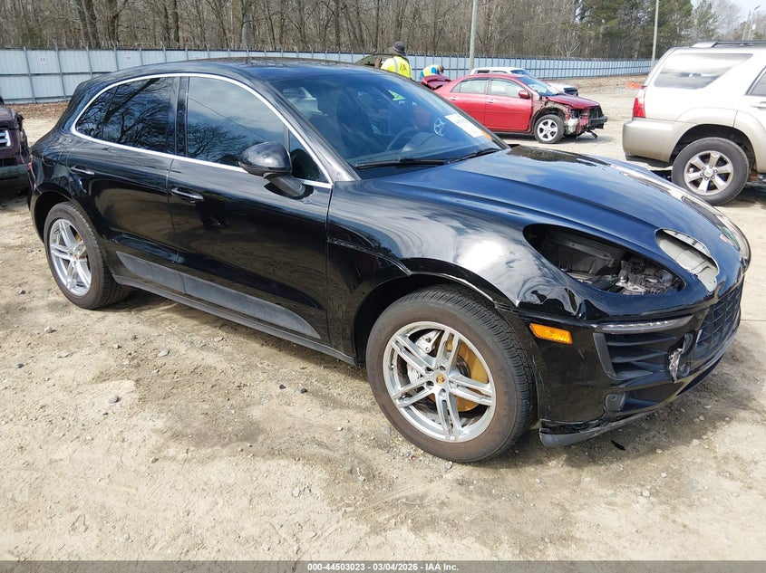 2015 Porsche Macan S