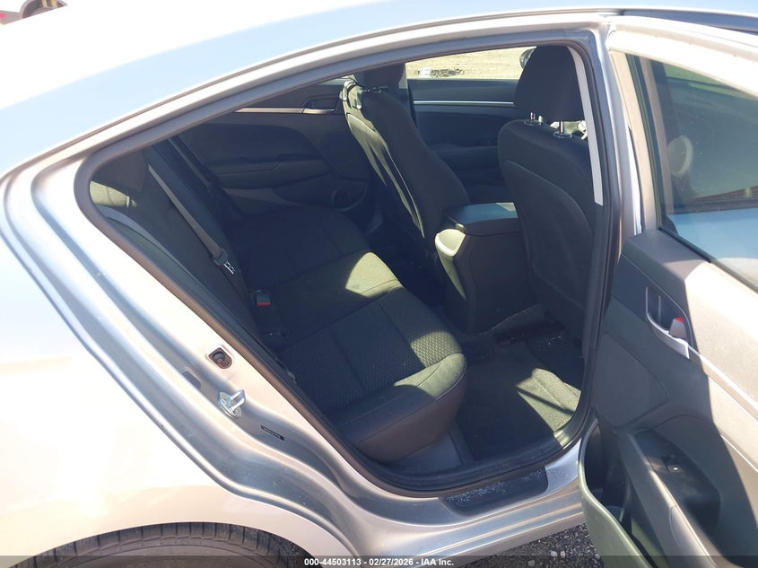 2020 HYUNDAI ELANTRA auction photo 8