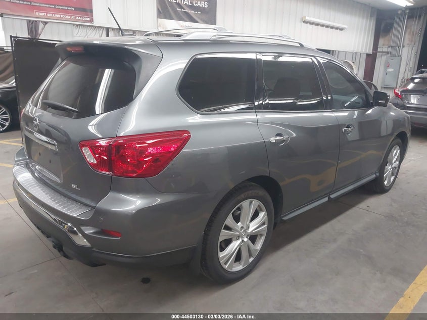 2018 Nissan Pathfinder Sl