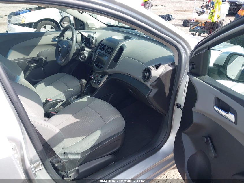 2013 Chevrolet Sonic Ls Auto