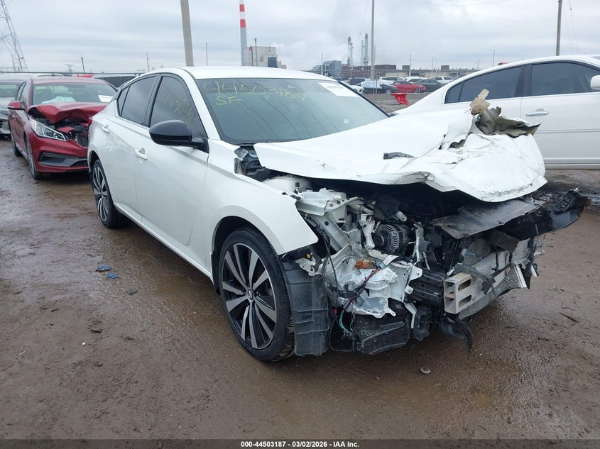 2022 Nissan Altima Sr Intelligent Awd