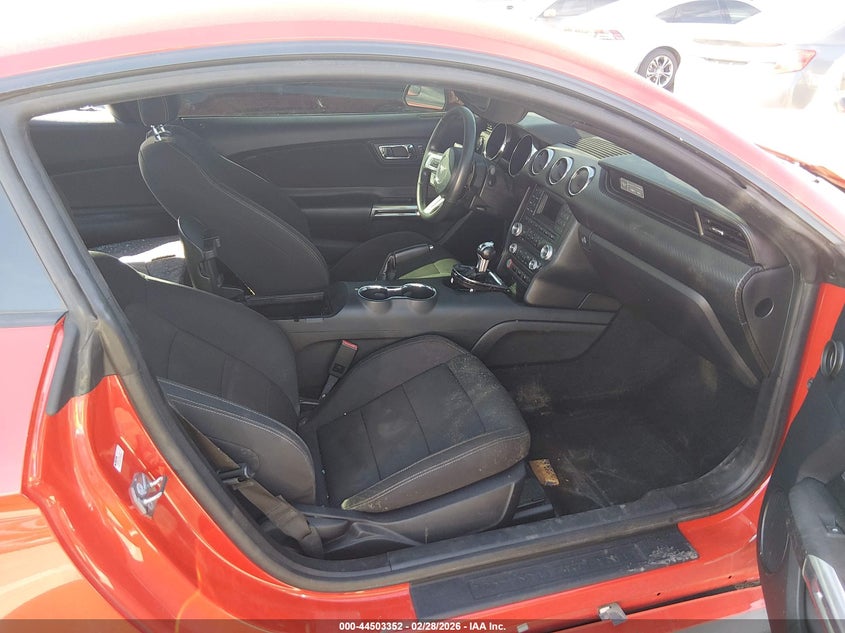 2015 Ford Mustang V6