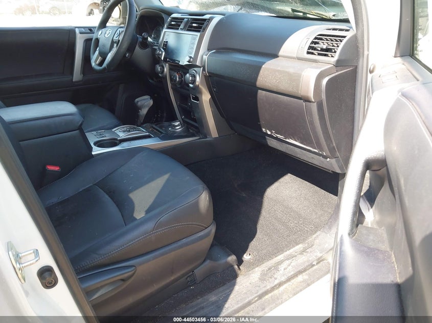 VIN JTESU5JR5N6009929 2022 TOYOTA 4RUNNER TRD SPORT