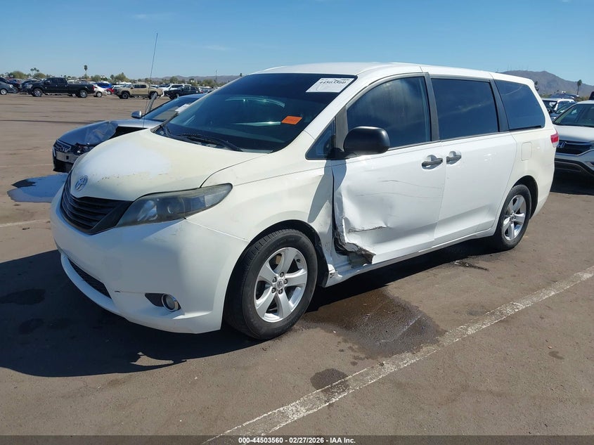 2013 Toyota Sienna L V6 7 Passenger