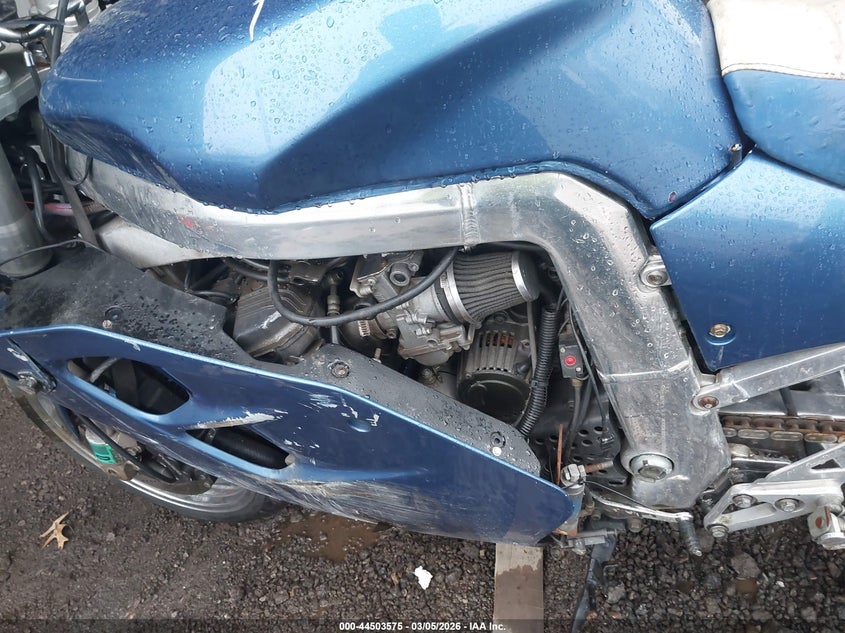 1994 Suzuki Gsx-R1100 W VIN: JS1GU75A2R2101081 Lot: 44503575