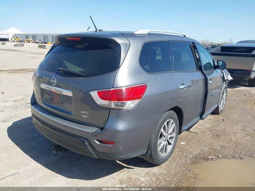 2016 Nissan Pathfinder Sv