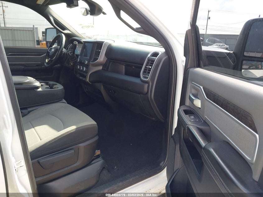 2023 Ram 2500 Big Horn 4X4 6'4 Box