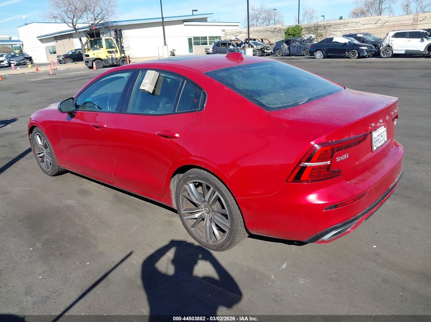 2019 Volvo S60 T6 R-Design
