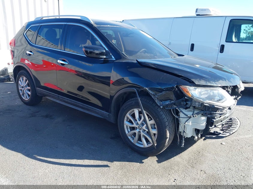 2017 Nissan Rogue Sv
