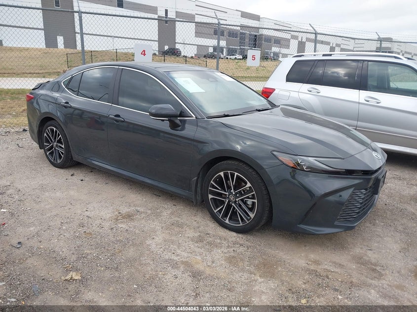 2025 Toyota Camry Xle