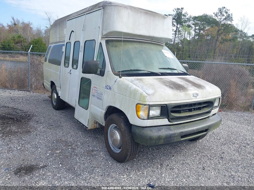 1FTSS34F6WHB62597 FORD E-350 Photo 1