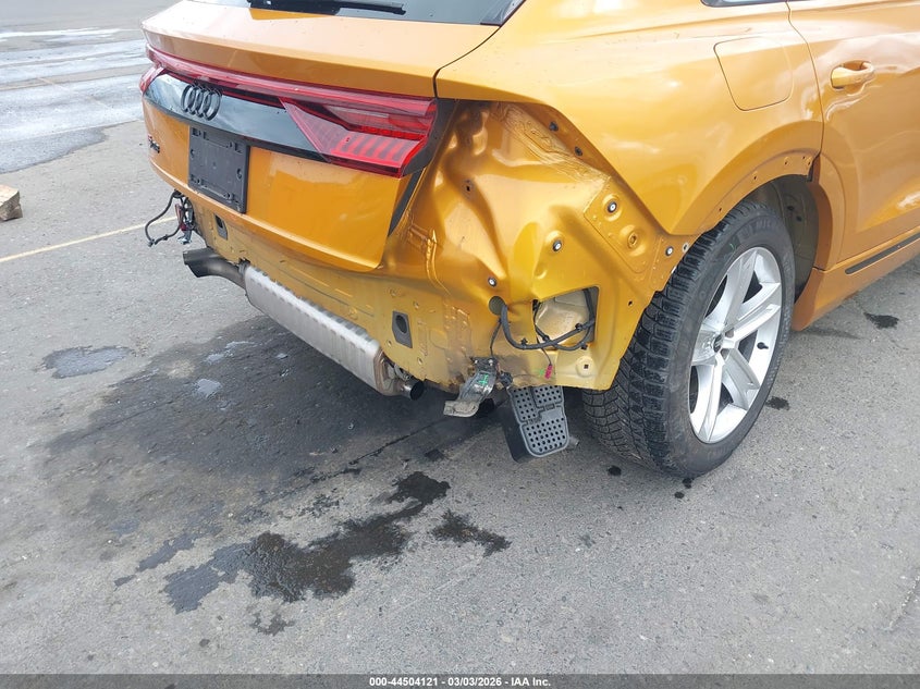 2022 Audi Sq8 Prestige Tfsi Quattro Tiptronic VIN: WA1CWBF13ND030174 Lot: 44504121