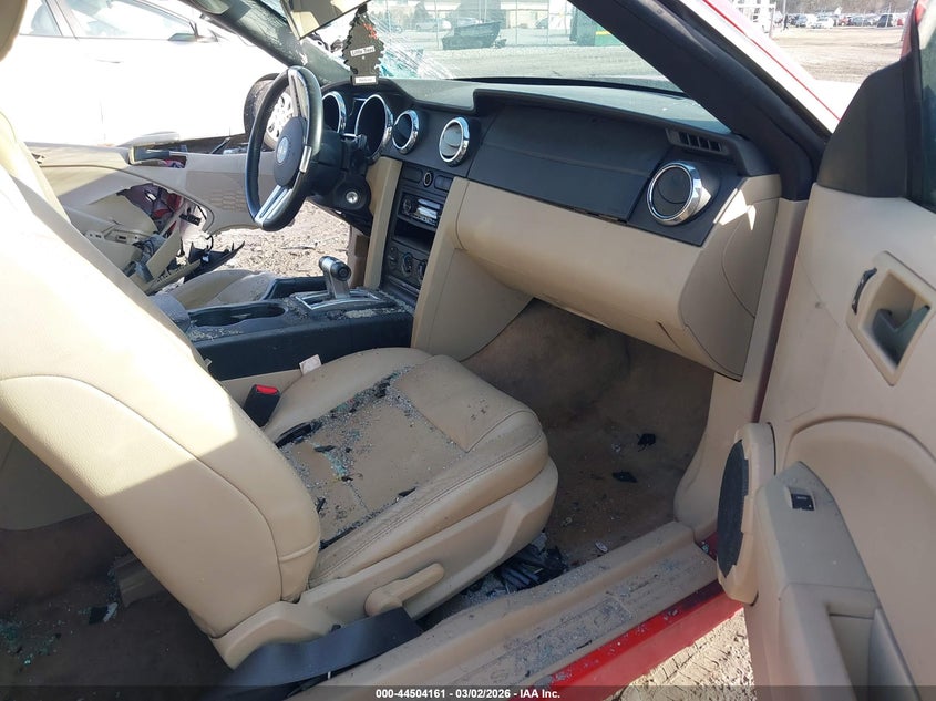 2007 Ford Mustang V6 Deluxe/V6 Premium