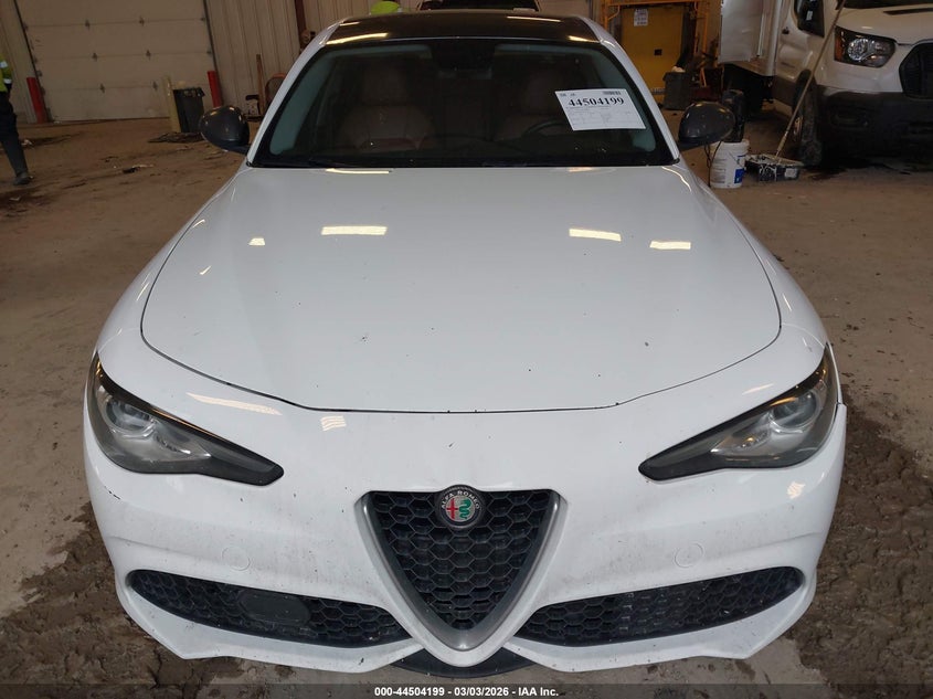 2017 Alfa Romeo Giulia Awd VIN: ZARFAEDN9H7555189 Lot: 44504199