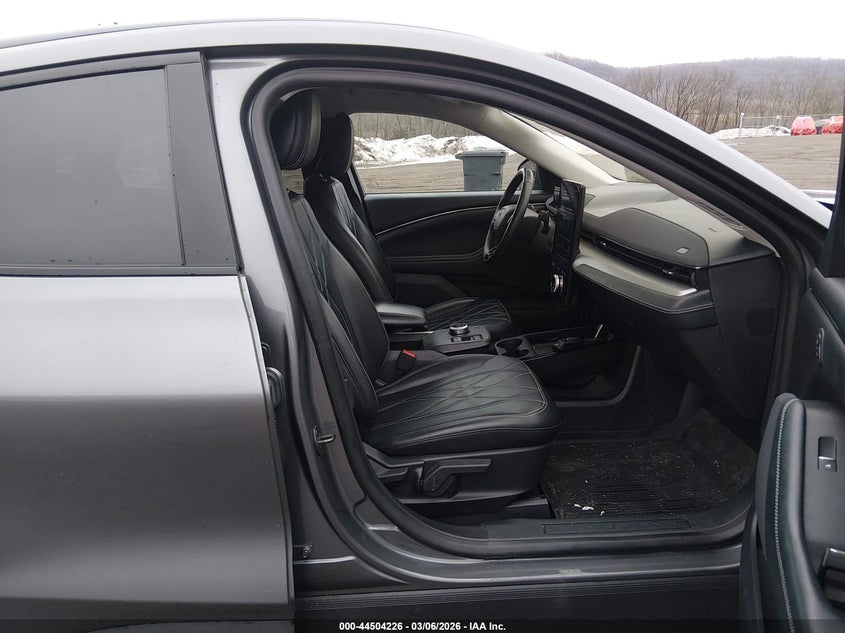 2021 Ford Mustang Mach-E Select