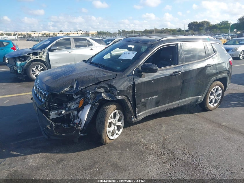 2025 Jeep Compass Latitude 4X4