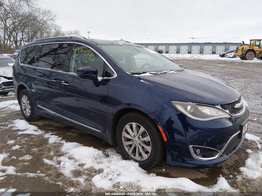 2018 Chrysler Pacifica Touring L Plus