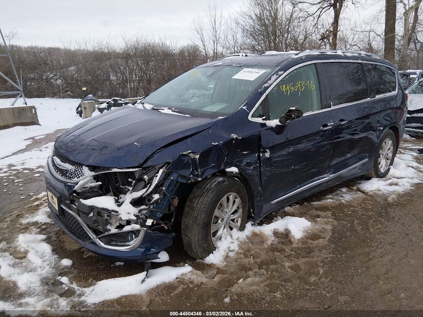 2018 Chrysler Pacifica Touring L Plus