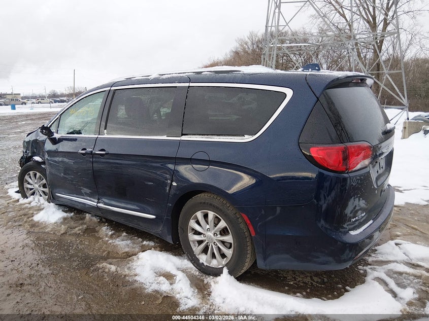 2018 Chrysler Pacifica Touring L Plus