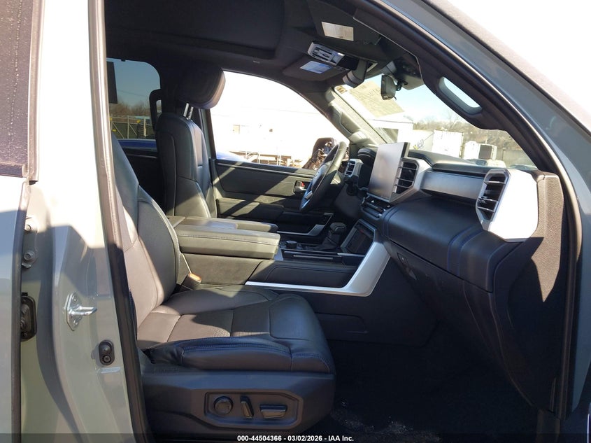 2024 Toyota Tundra Hybrid Platinum 4Wd