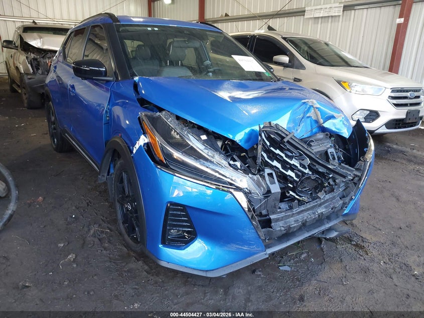 2024 Nissan Kicks Sr Xtronic Cvt